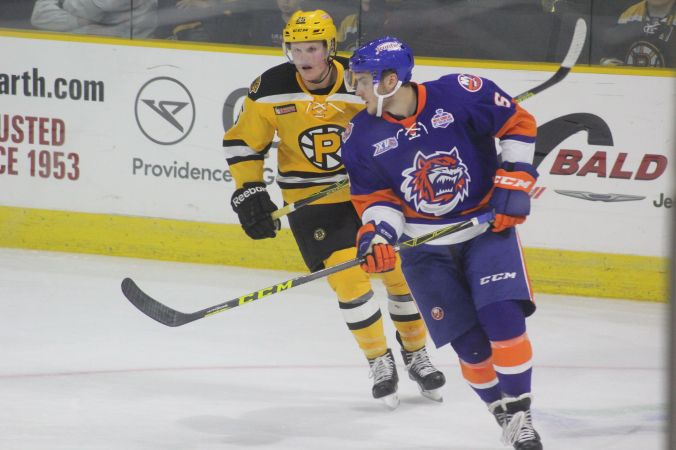providence bruins bridgeport sound tigers game october 16 17