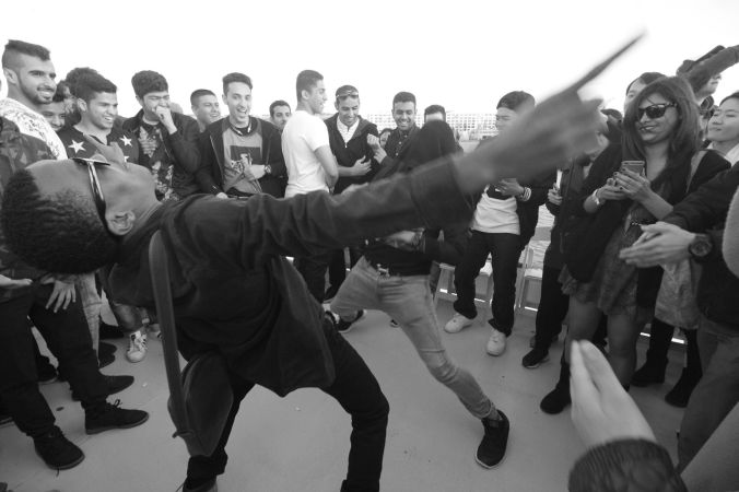 boston boat people dancing