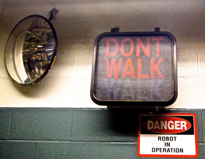 boston-boston-globe-robot-sign