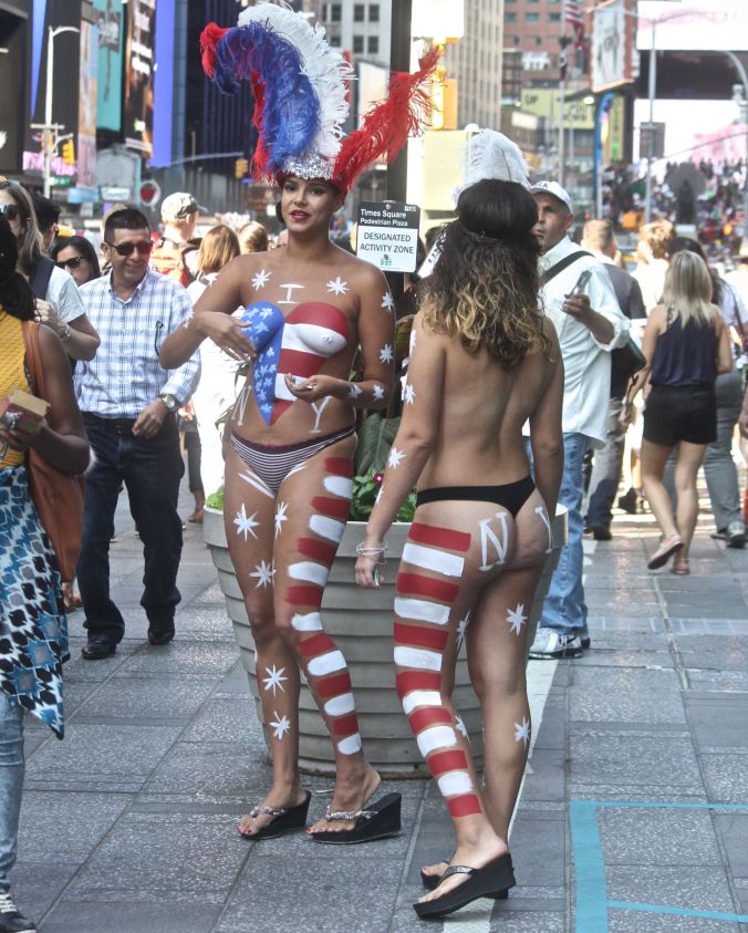 new-york-city-september-4-2016-times-square-naked-women-2
