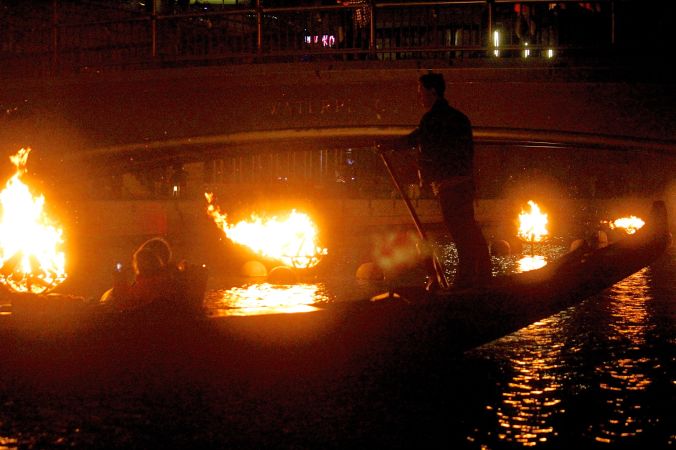 providence-rhode-island-waterfire-festival-october-1-2016-5