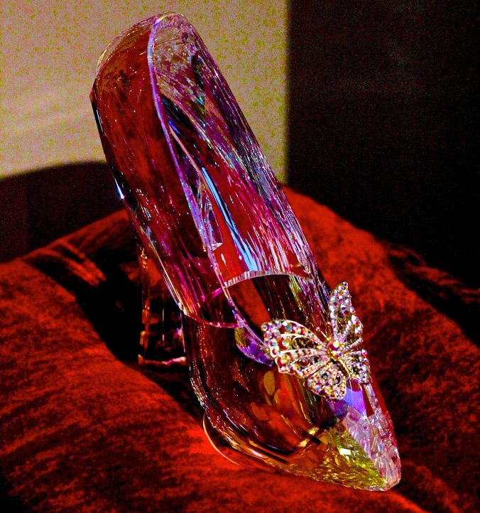 salem-peabody-essex-shoe-exhibit-1