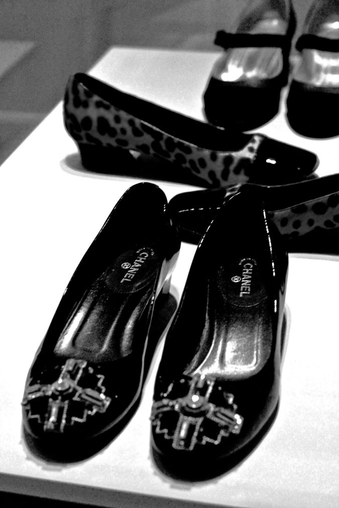 salem-peabody-essex-shoe-exhibit-11