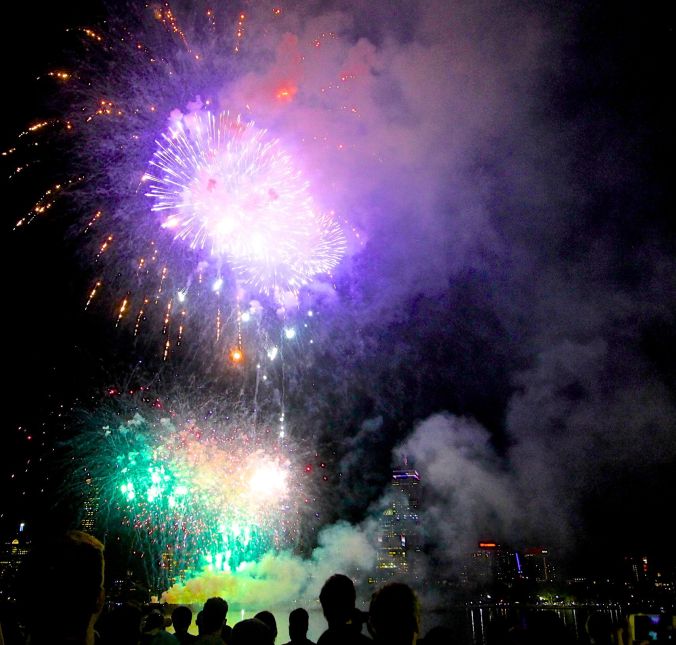 cambridge charles river fireworks 16