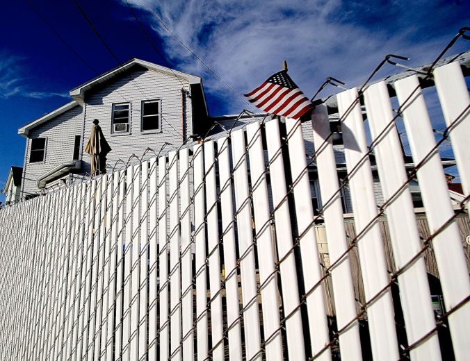 boston winthrop house fence
